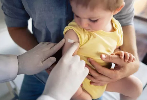 Vacunación y Cuidado Preventivo: Salvaguardando la Salud de la Comunidad